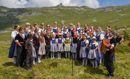 yodol|Swiss yodelling: The origin, meaning and purpose of the yodel